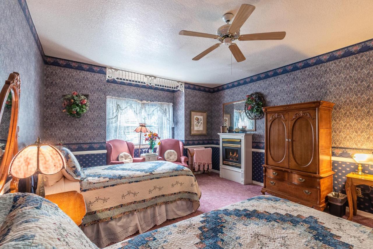 Apples Bed And Breakfast Inn Биг Беър Лейк Екстериор снимка