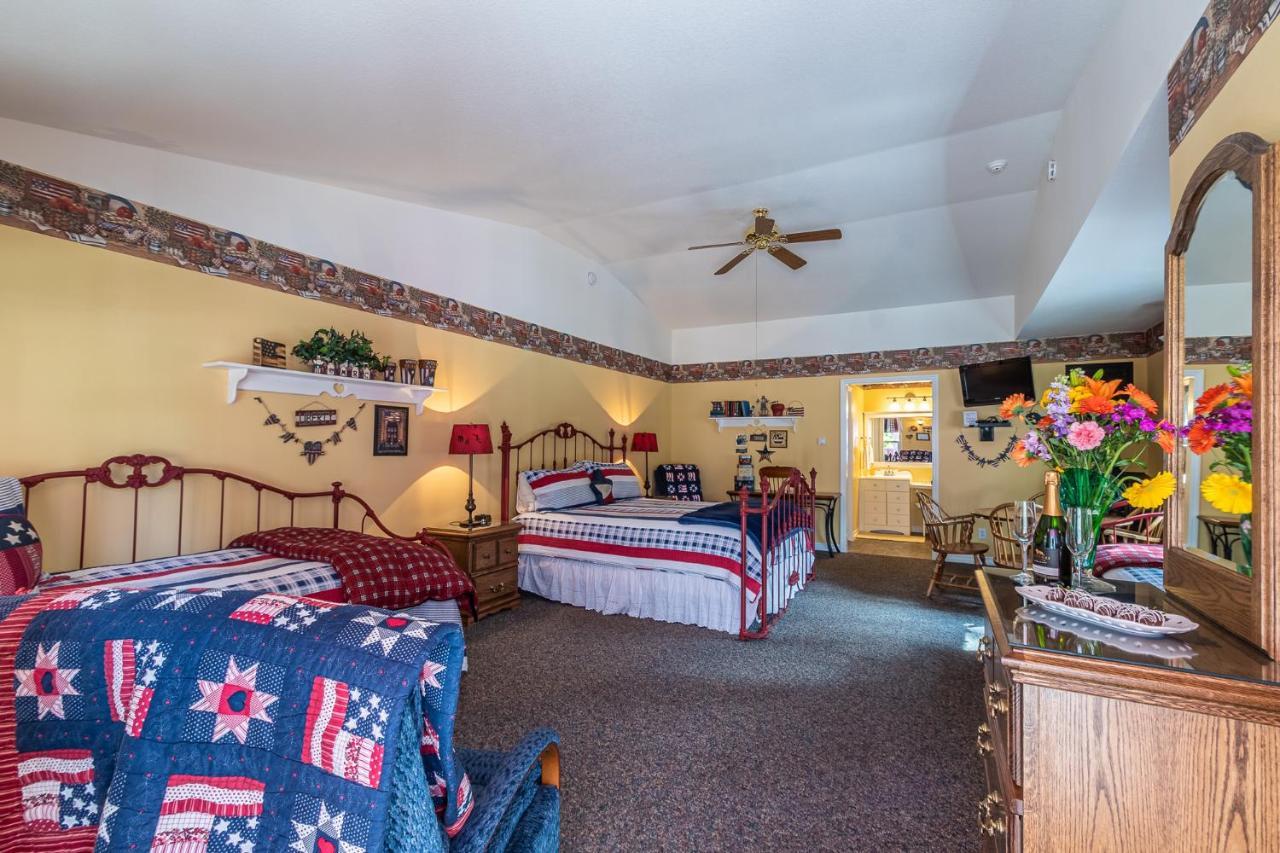 Apples Bed And Breakfast Inn Биг Беър Лейк Екстериор снимка