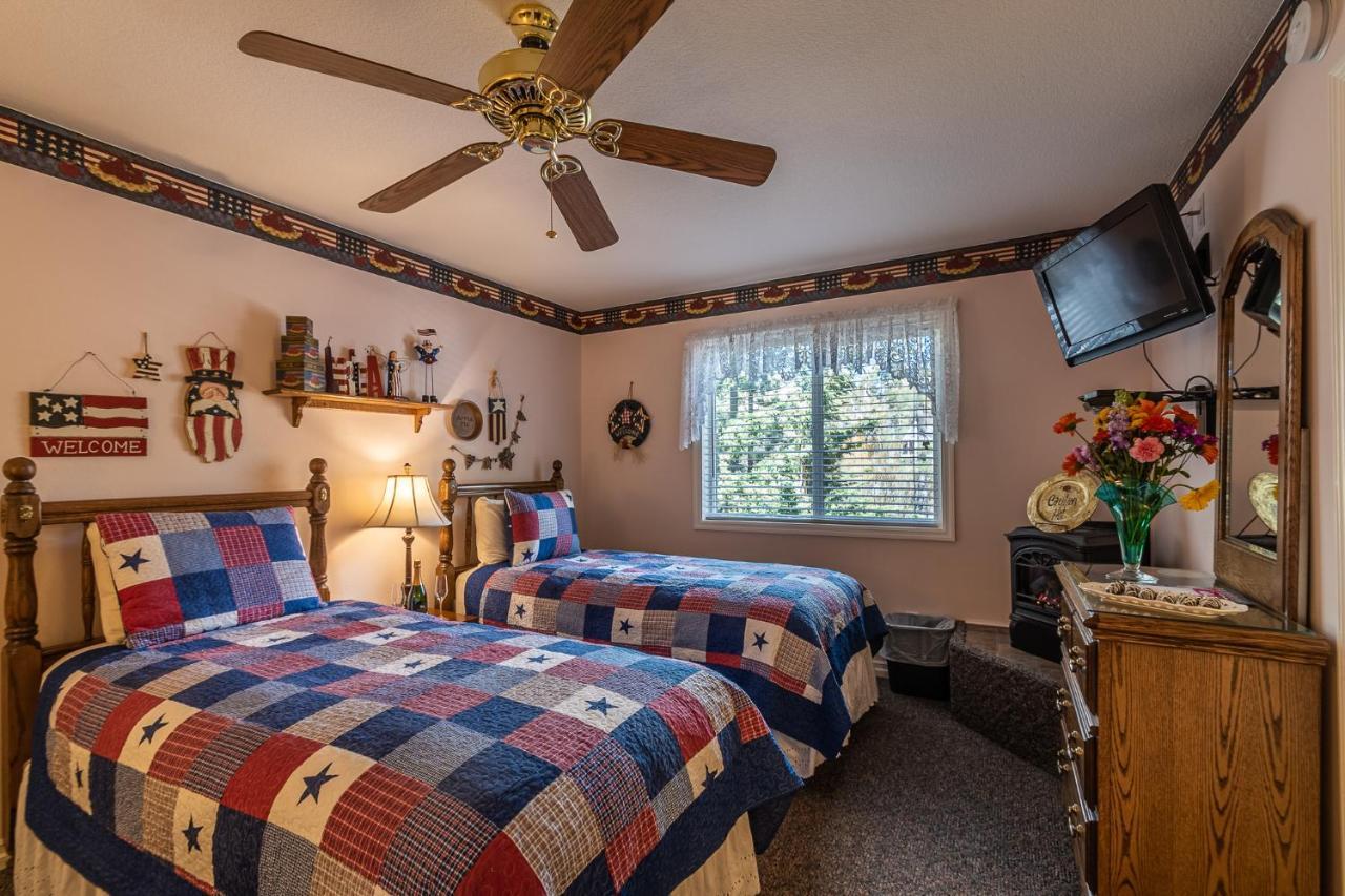 Apples Bed And Breakfast Inn Биг Беър Лейк Екстериор снимка